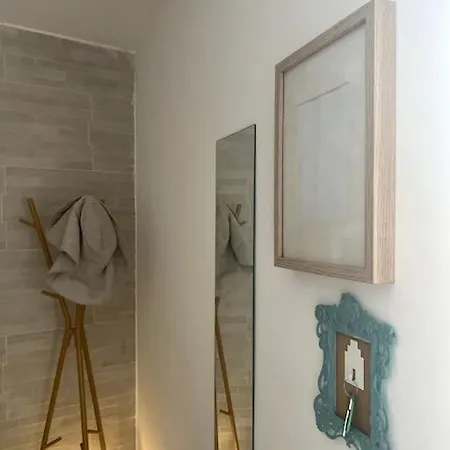 Ferrel Beach * فيريل